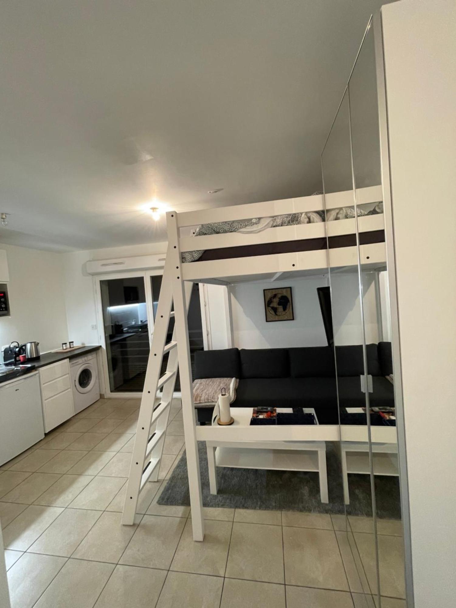 Appartement Lahcen Thorigny-sur-Marne Eksteriør bilde