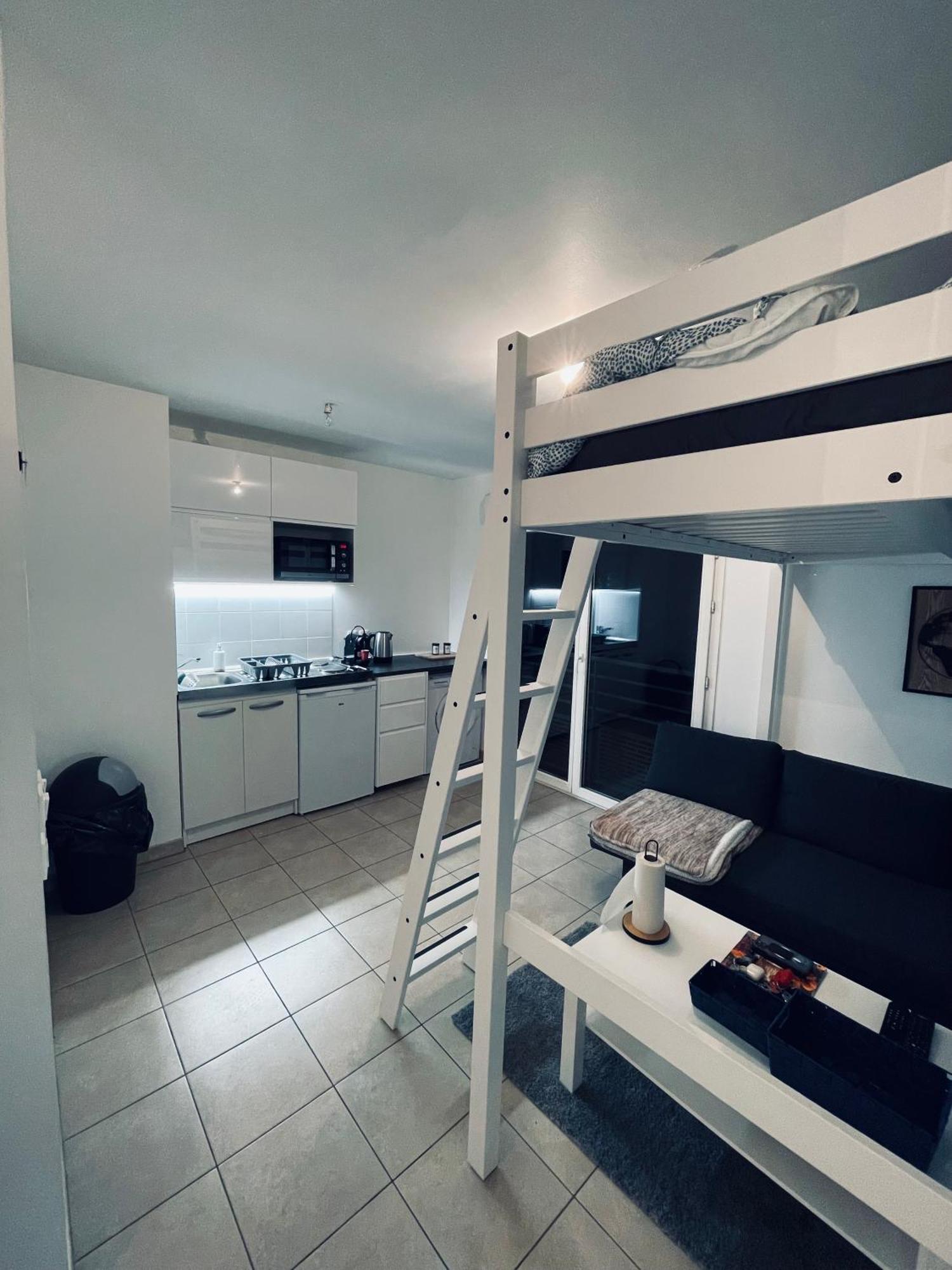 Appartement Lahcen Thorigny-sur-Marne Eksteriør bilde